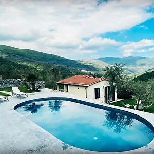 casa-vacanze-gli-ulivi-borgomaro.hotelitalianriviera.com/